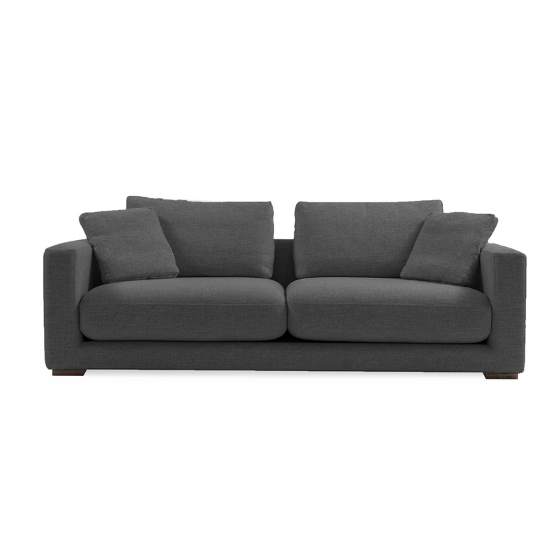 Our Belt Sofa arrives with a modern design, comfortable both in your seat and on your back, where the combination of springs of different types and the magic of the pen makes it a unique factor. Delicate seams where its simplicity is its very charm and marks the Belt as a differentiating product within our sofas.